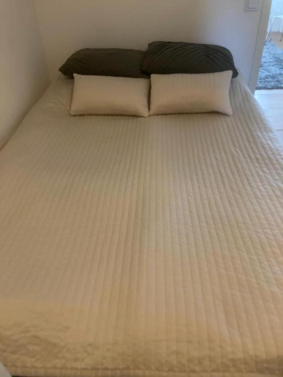 Bed and Breakfast Mehri Uppsala Esterno foto